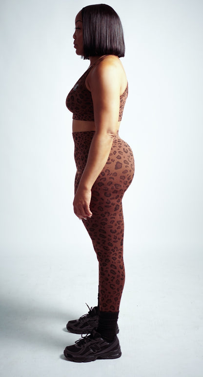 Maison Sauvage Set - Stylish Athleisure Wear for Women left point of view 